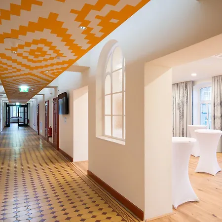 Gabrium Hotel 3*